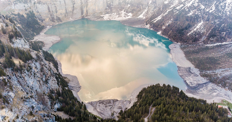 Oeschinensee Oeschinensee Luftbild Aussicht