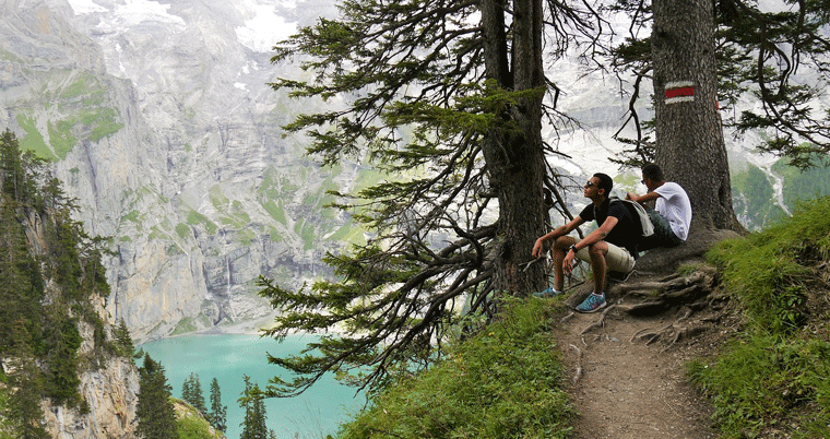 Oeschinensee Oeschinensee Wandern Panorama