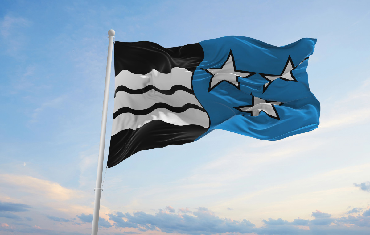 Kanton Aargau Flagge und Wappen – Schwarz-blaue Wellenlinie symbolisiert die Aare