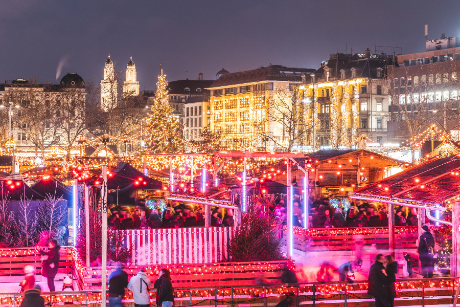 Weihnachtsmärkte in Zürich bei Nacht
