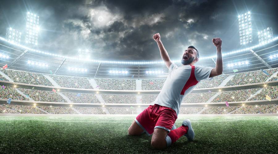 Die kuriosesten Fußballspiele der Schweiz Fussball Spieler Jubel Tor Stadion