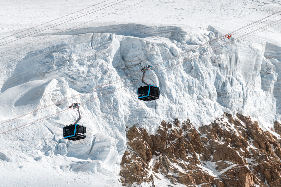 Matterhorn Glacier Ride I Matterhorn Glacier Ride I