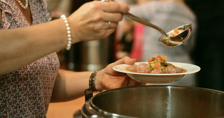 Suppenküche Suppenküche Essensausgabe