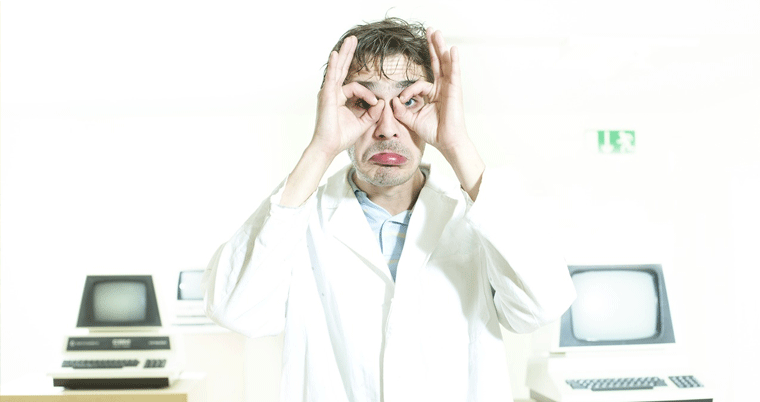 Wissenschaftler Computer Mann Brille